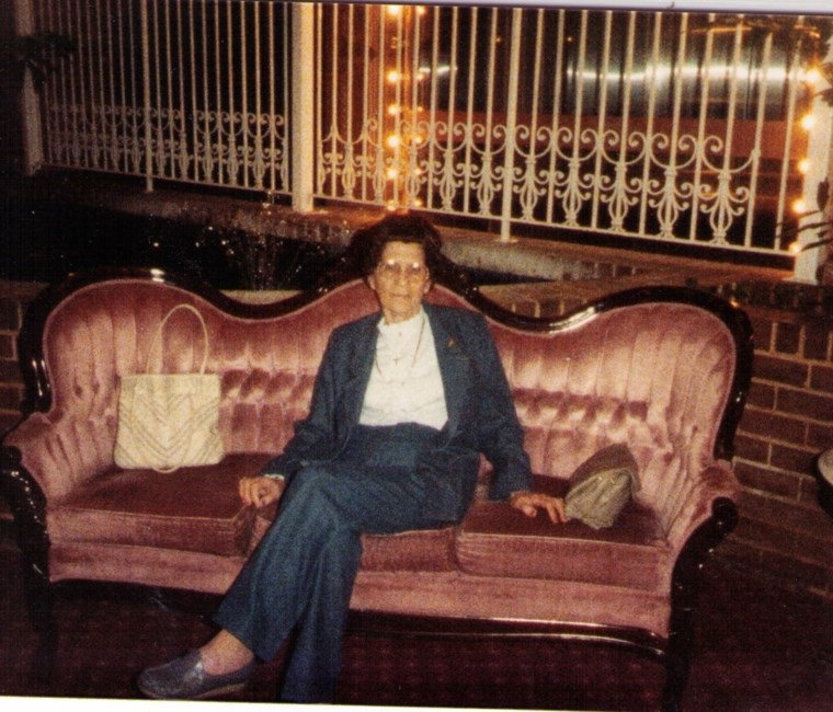 Obituary of Victoria Elizabeth Ridenour