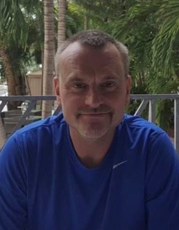 Obituary of Derrick R Hull