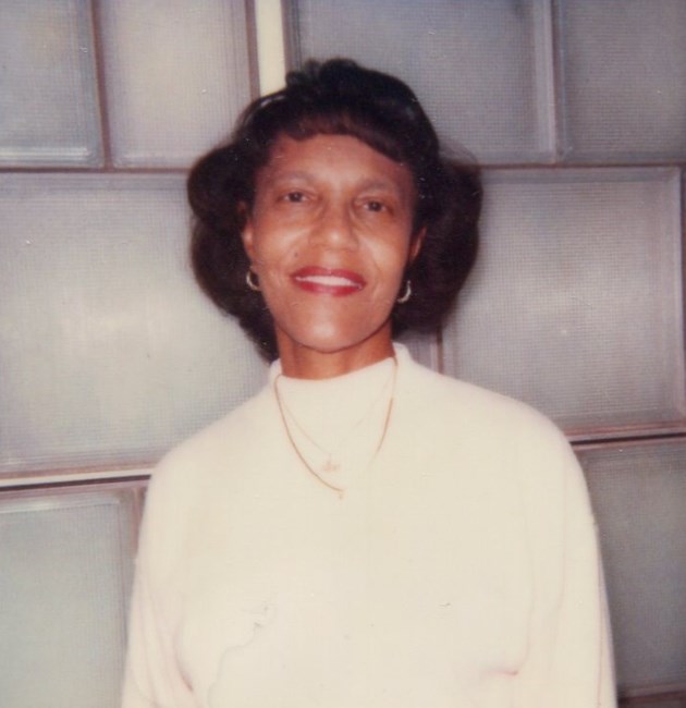 Obituary of Evelyn Violetta Peterson