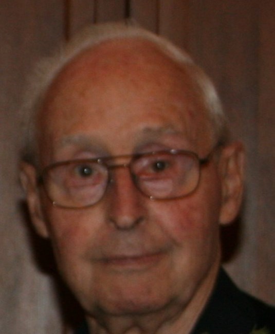 Obituary of Murray Rosselle Crosby