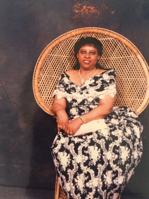 Obituary of Glenmore Louise Clarke-Flowers