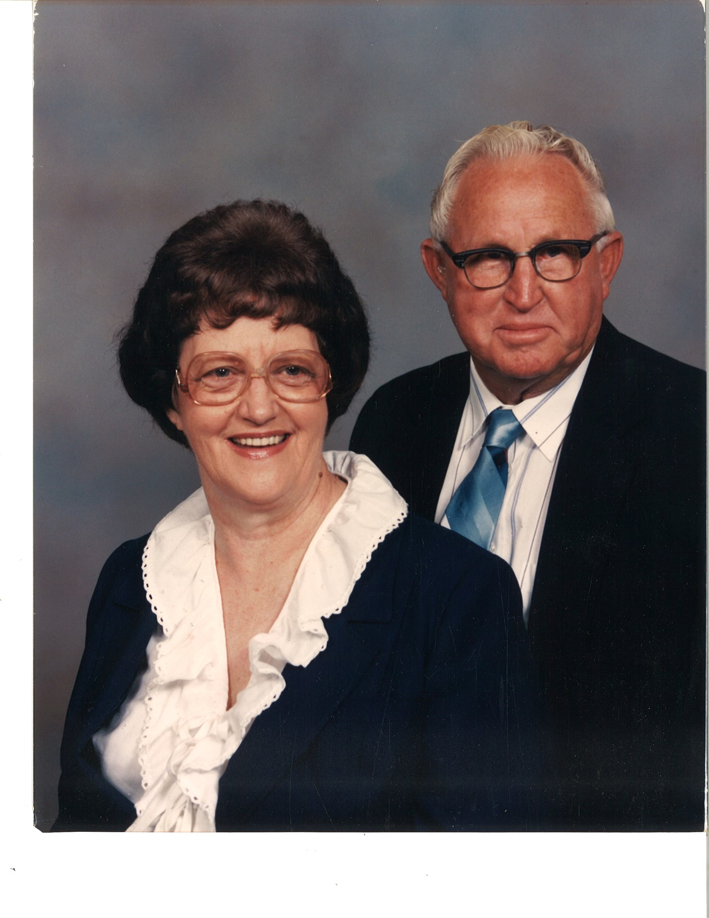 Obituario de Betty Pauline Warren
