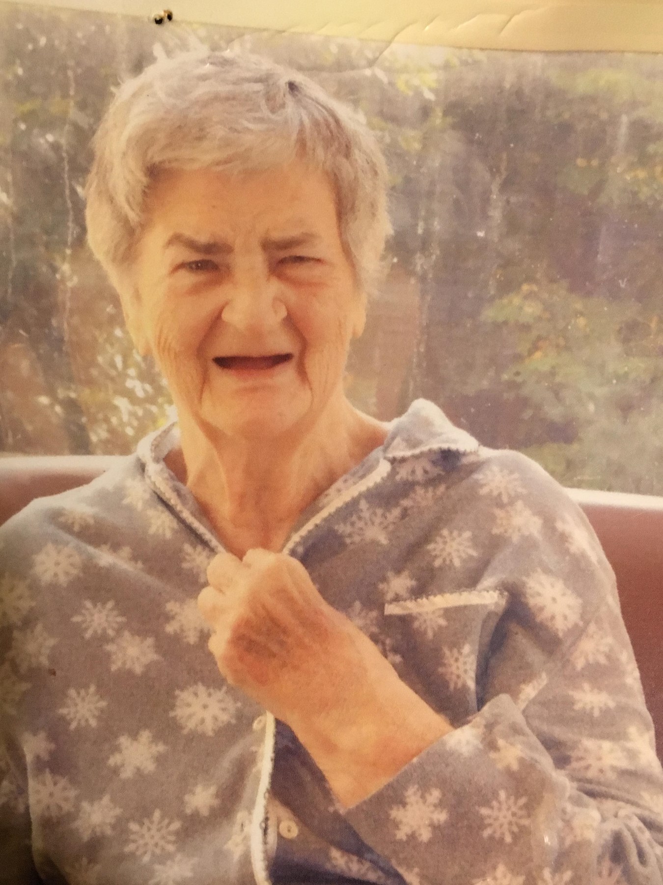 Obituary of Helen L. Clark