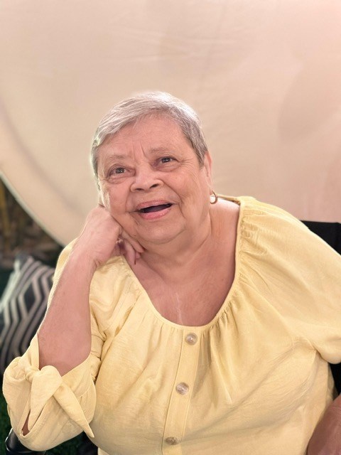 Obituary of Aurea Esther Salas