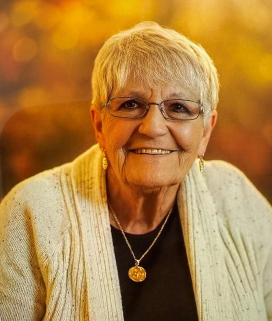 Obituary of Gladys J. Hoskins