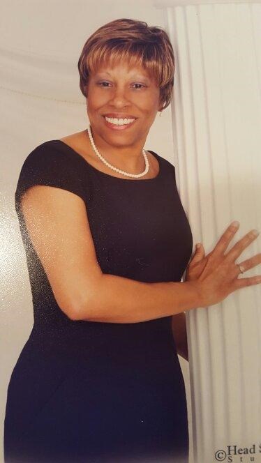 Obituary of Gwendolyn Holmes Frazier