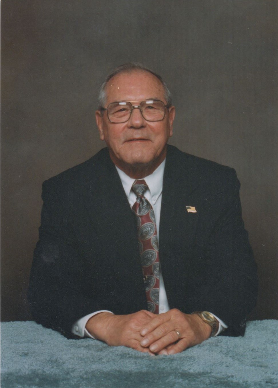 Obituary of Robert H. "Bud" Kuebelbeck