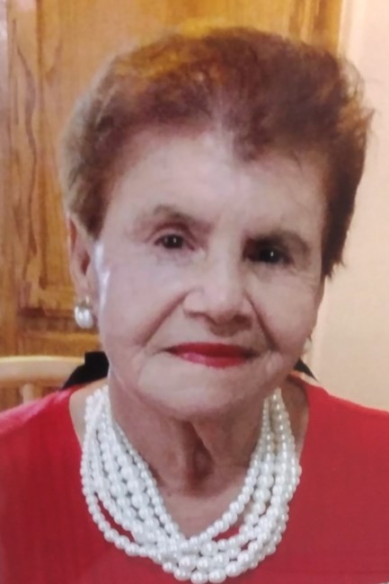 Obituary of Guillermina Salinas