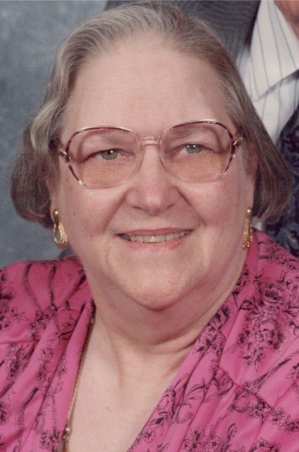 Obituario de Mary Helen Hall