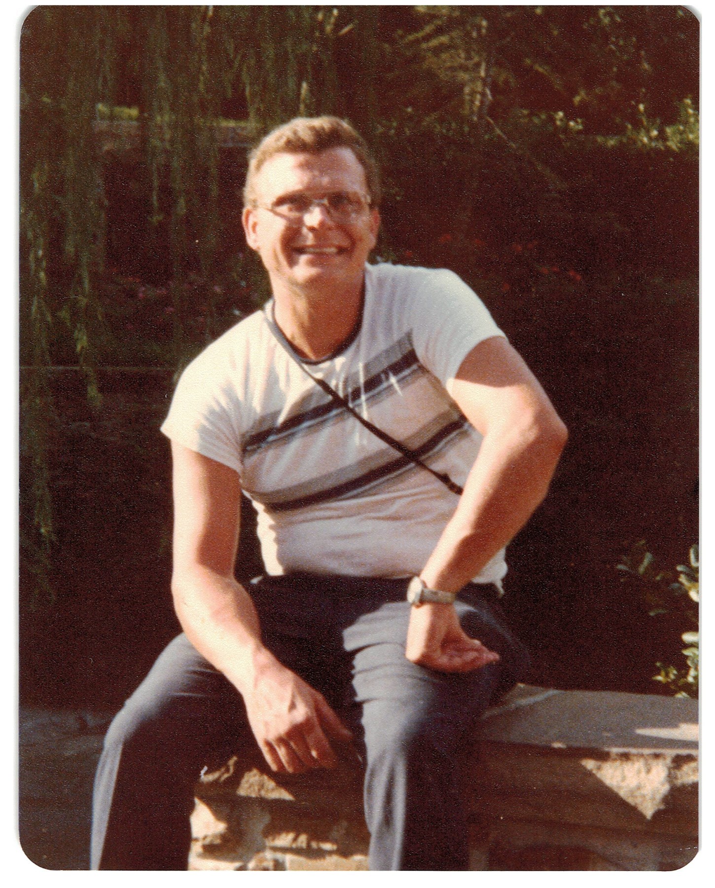 Avis de décès de James Cornell