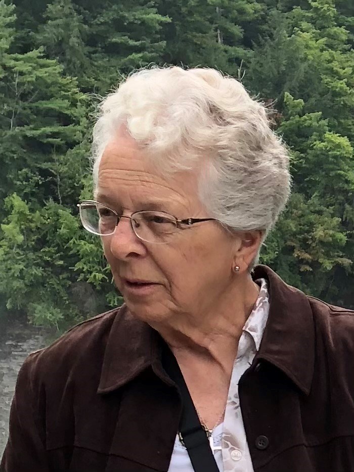 Obituario de Lois C. Brandow