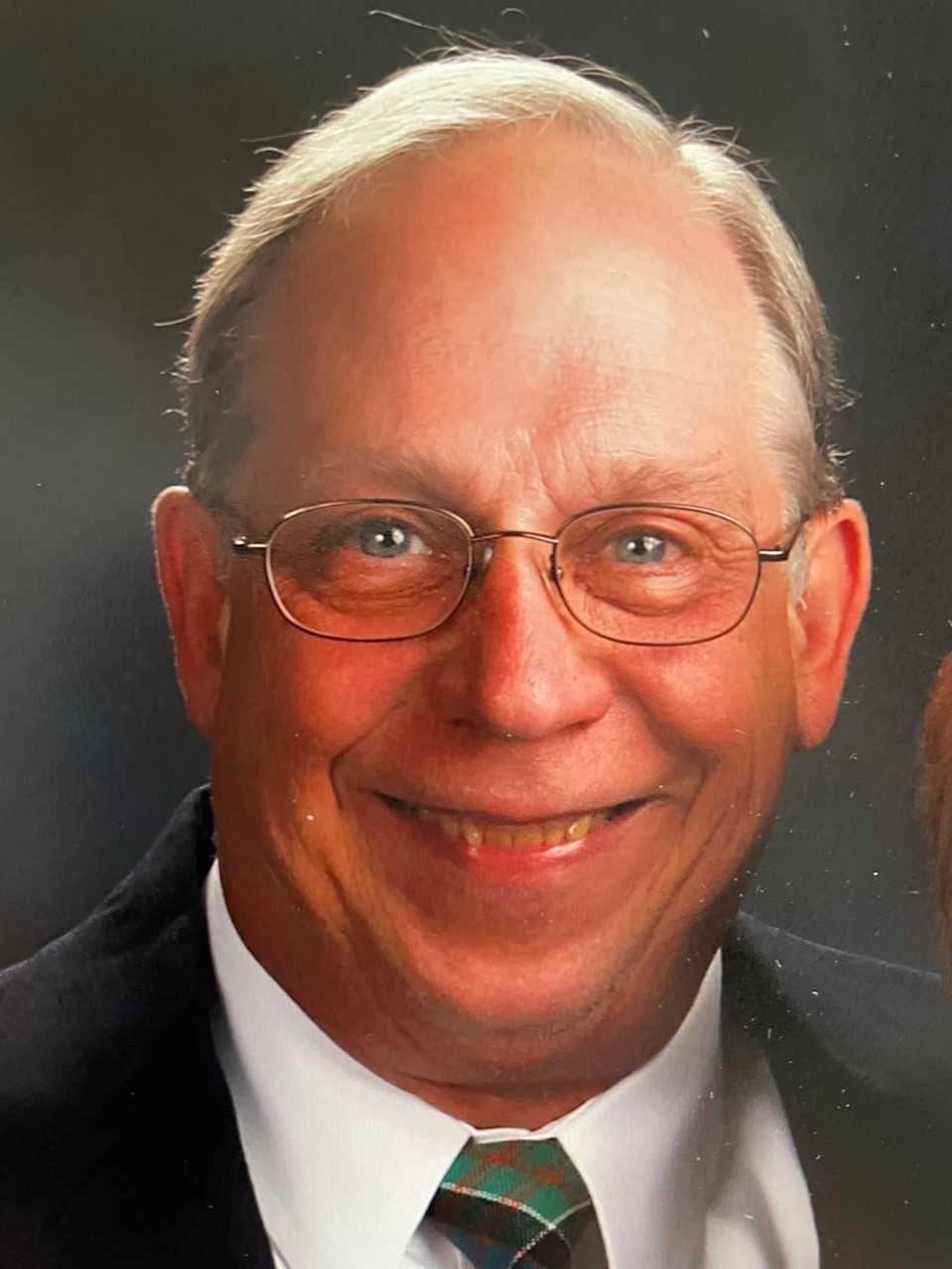 Dennis M McKechnie Obituary Lisle, IL