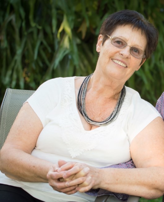 Obituary of Helga Utzinger Phillips