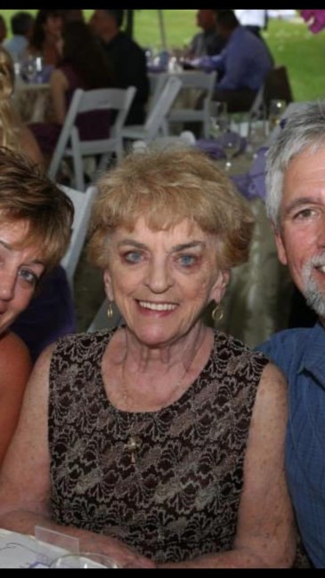 Obituary of Elizabeth Marie Robertson