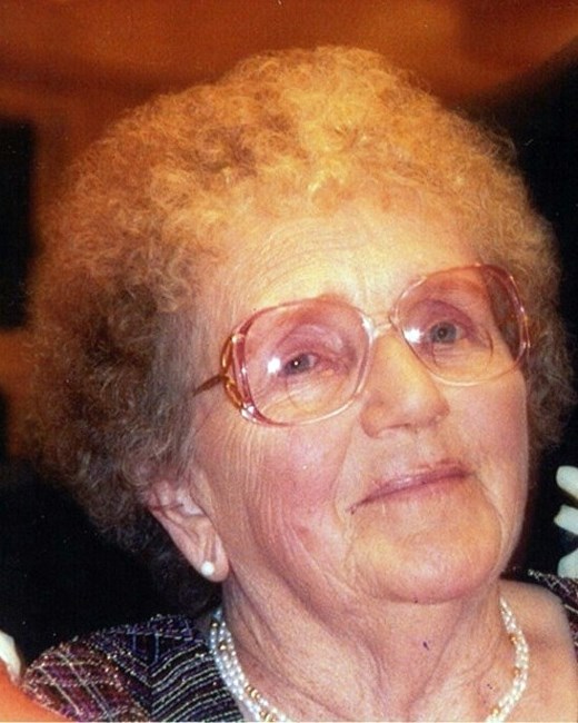 Obituary of Newanna Roesler Carter
