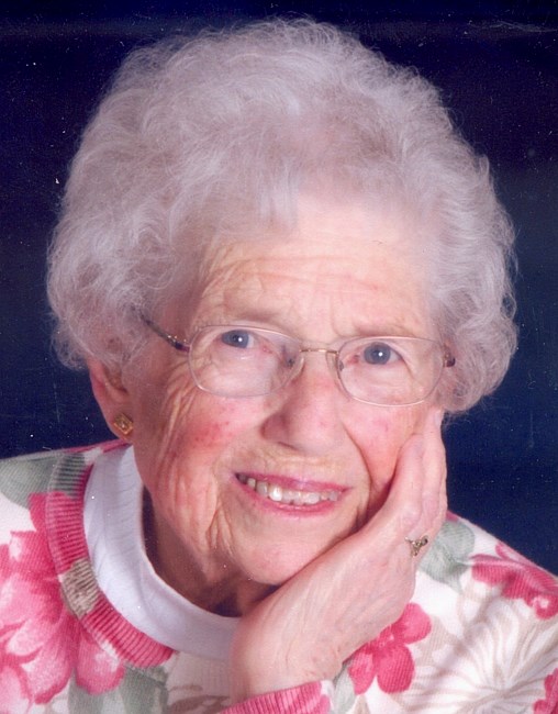 Obituario de Lucille M. Peterson Hilliard