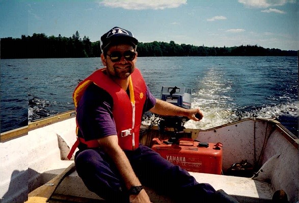 Obituario de James "Jimmy" Edward Perrin