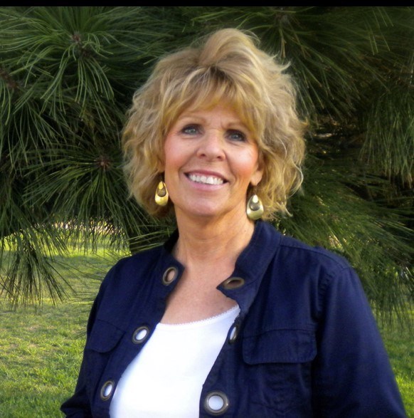 Obituary of Nadine Kampfe Pollard