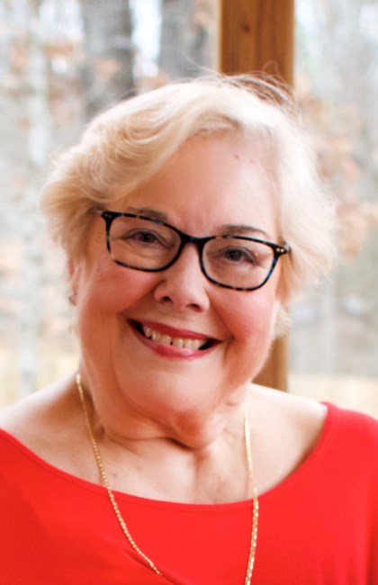 Obituario de Suzanne McMillan Davis