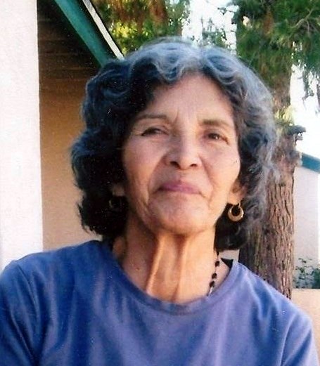 Obituary of Isaura Cruz