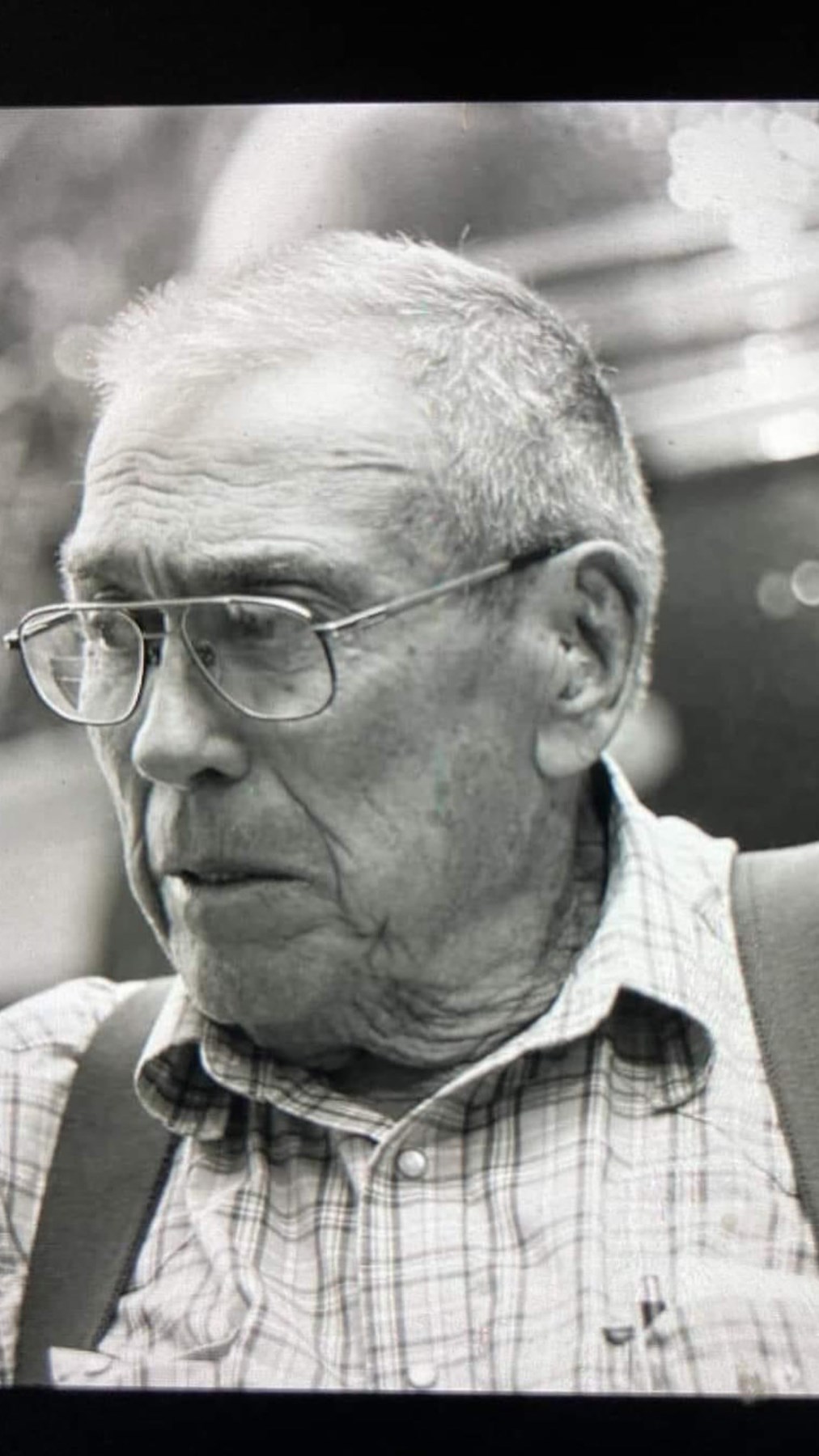 Obituary of Charles H Hosey