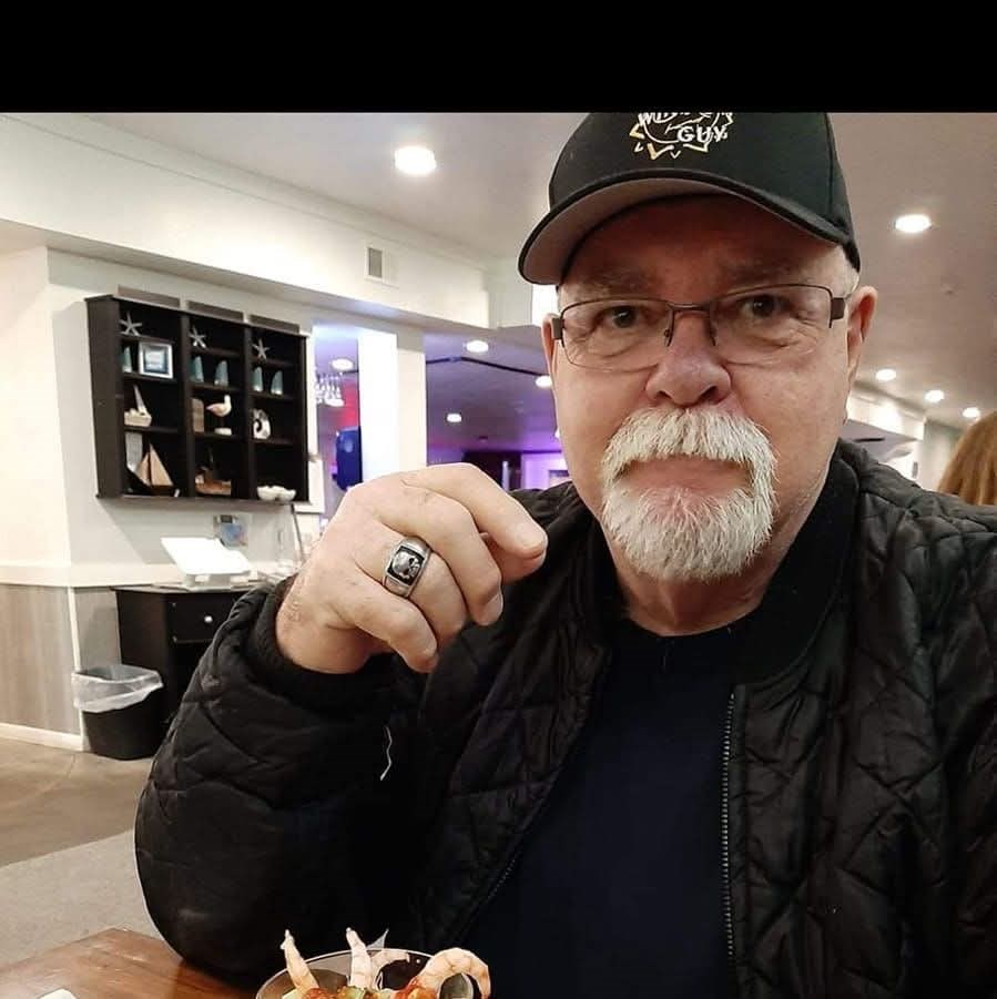 Obituary of Leonard Emil Lutz