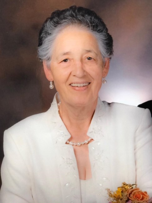 Obituario de Maria A. DeBrito