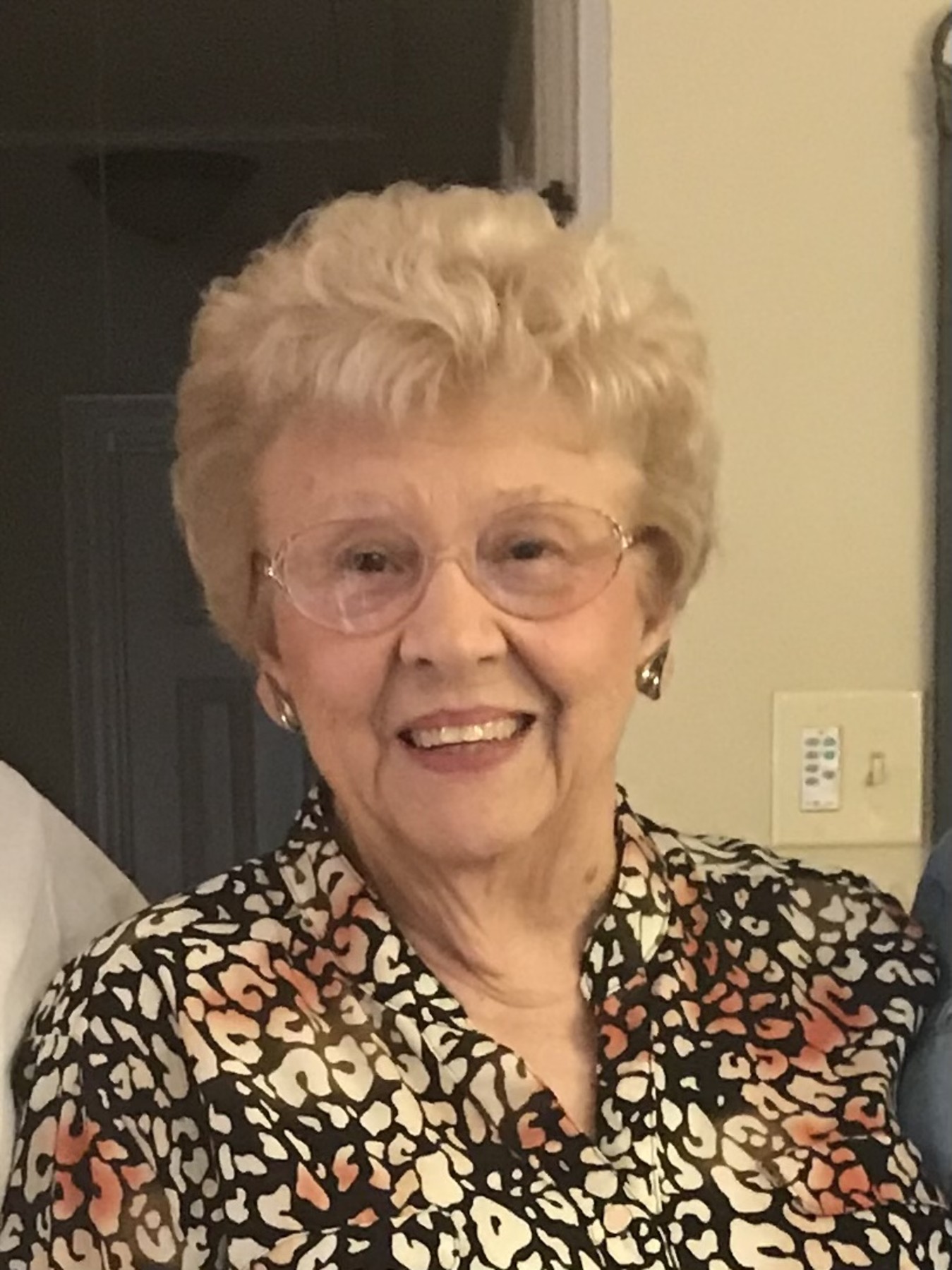Obituary of Yvonne Bouvier Nalesnik