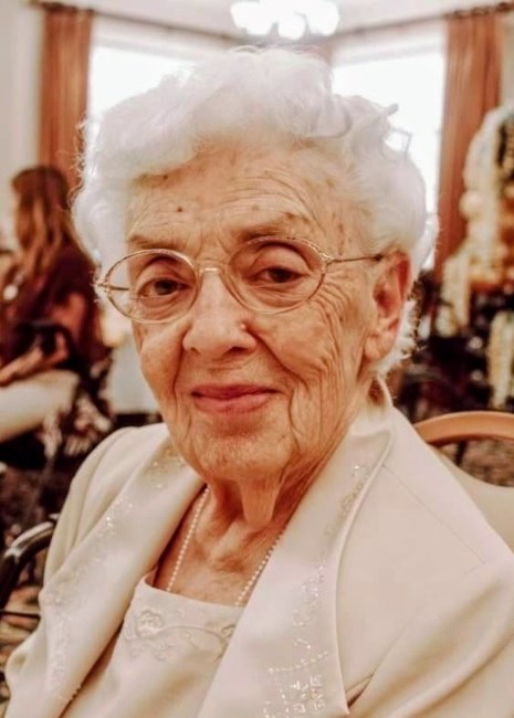 Obituary of Helen Louise Schlichter