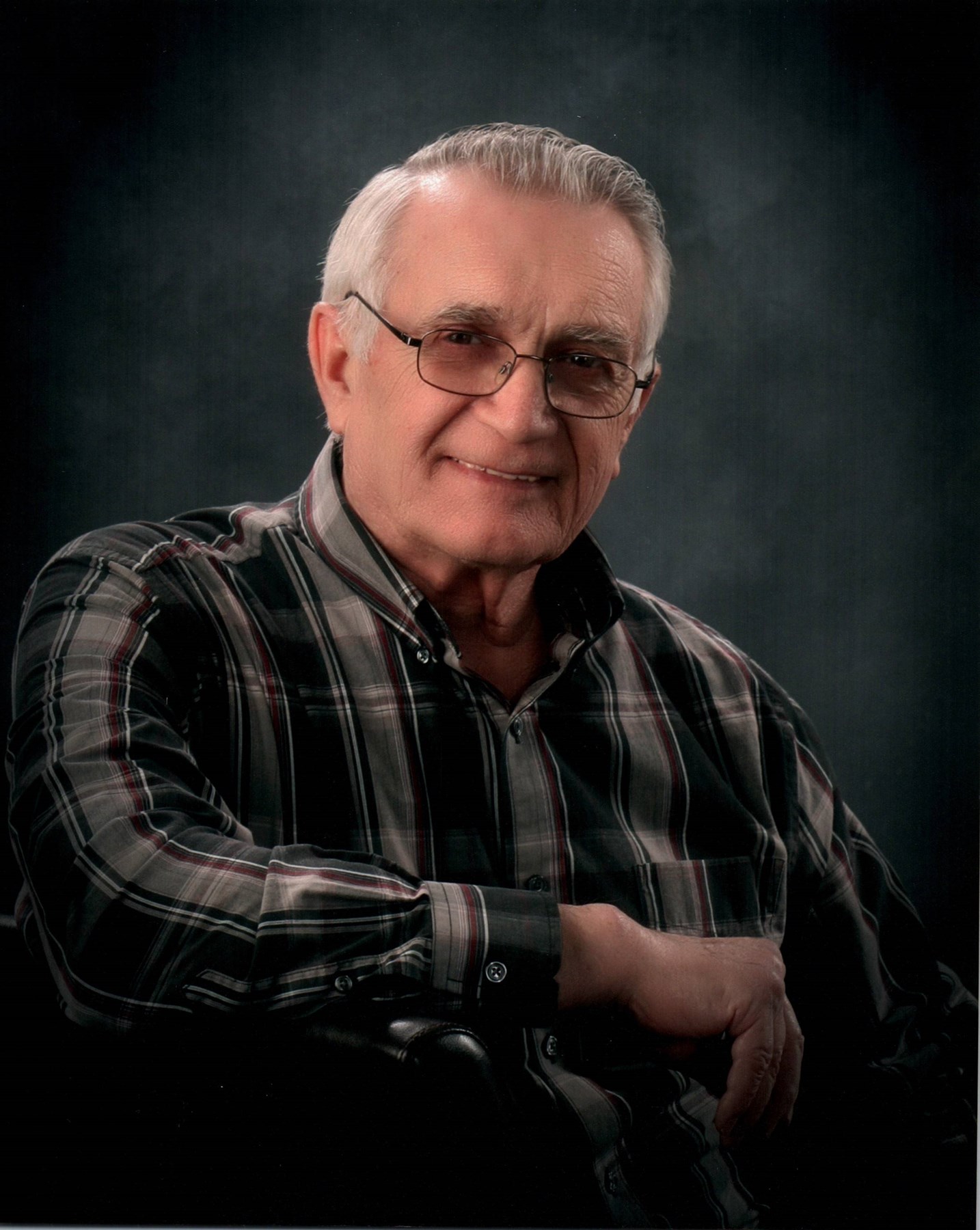 Obituario de Roger Joseph Schroeder