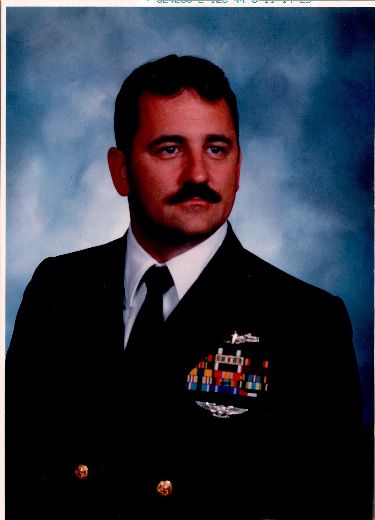 Avis de décès de Douglas Edmund Baker