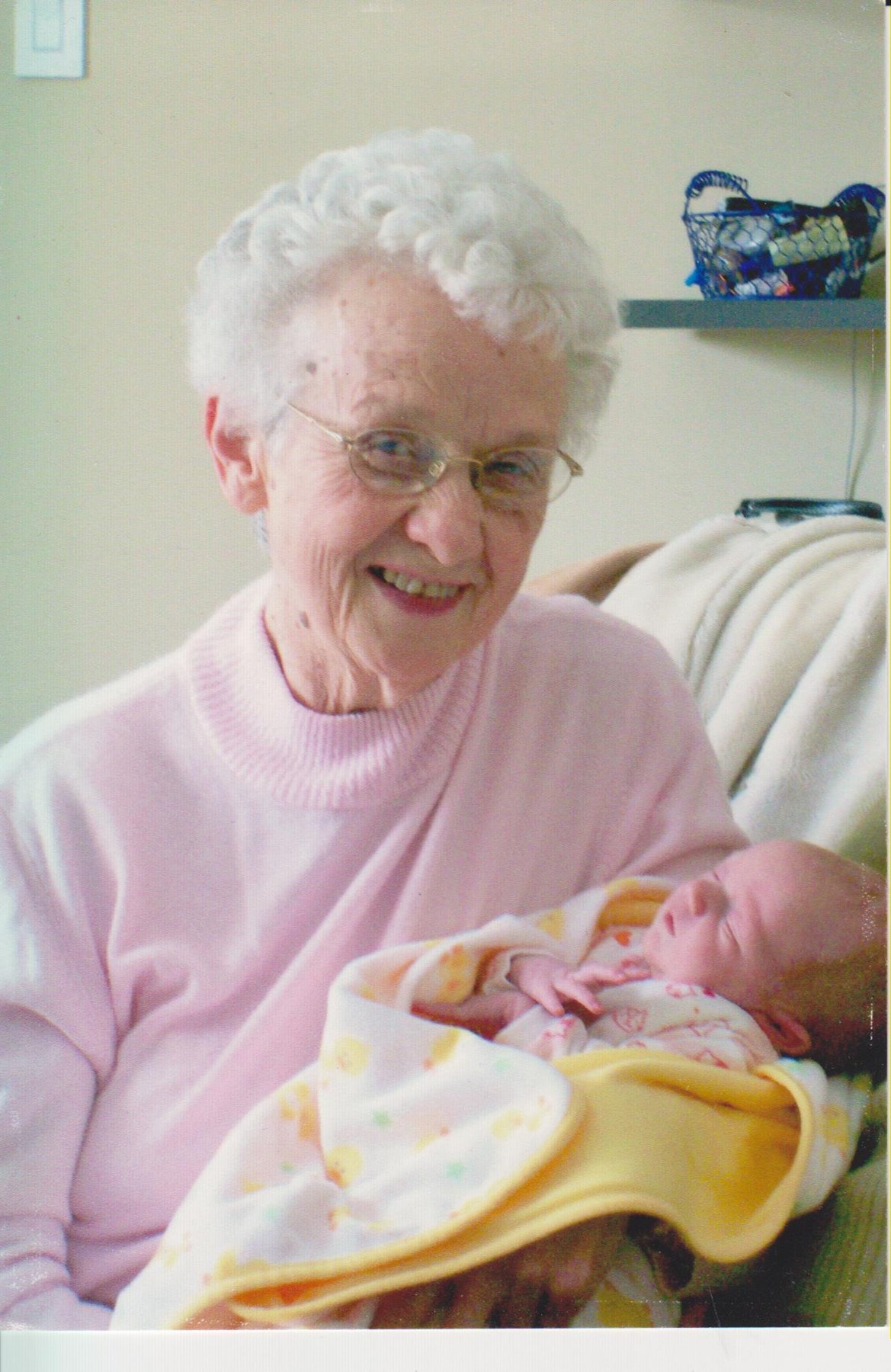 Obituary of Helen Patricia Kelly