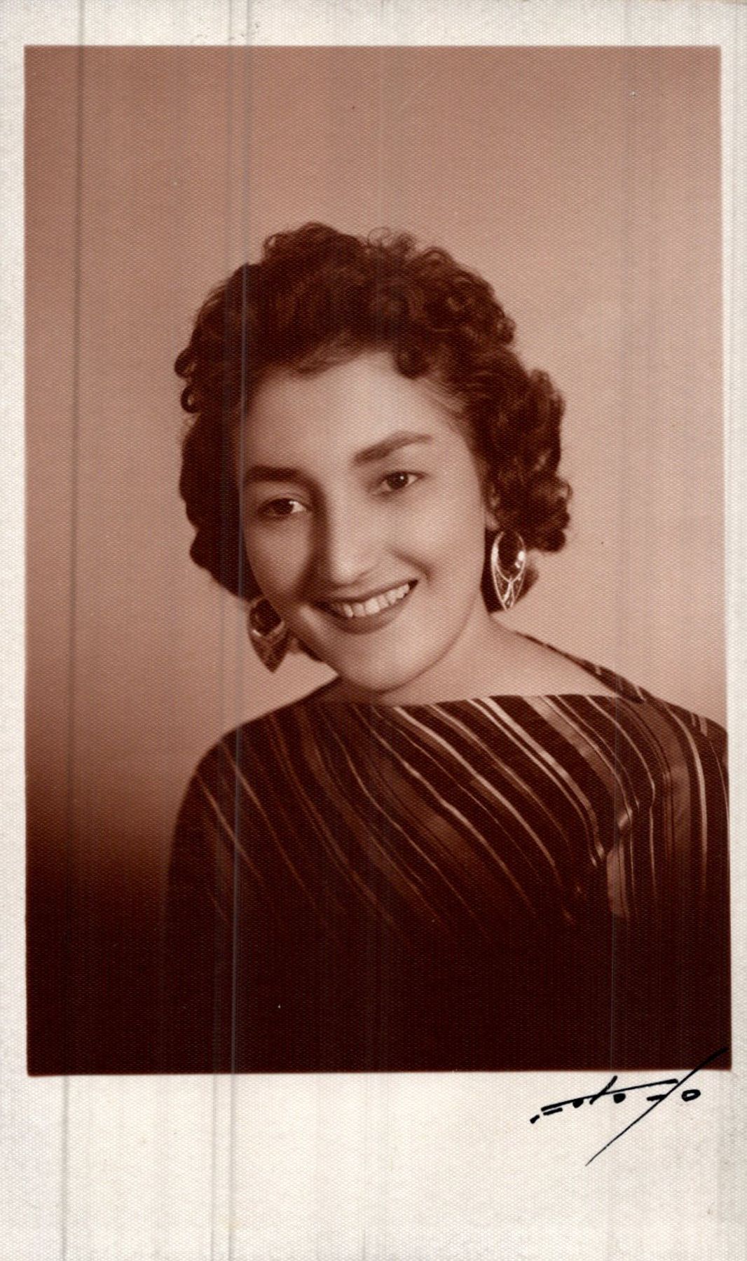 Obituary of Maria Montes de Oca