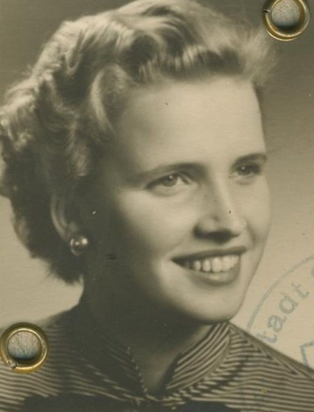 Obituary of Christa D. Ehrlich