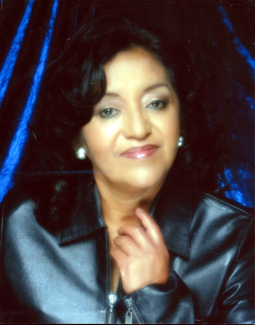 Obituary of Aurora Flores