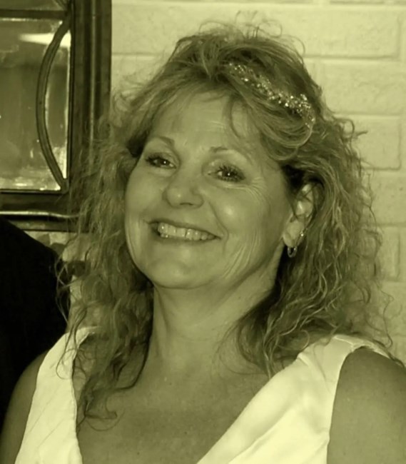 Obituary of Desiree Nichols (Desi Taubenreuther Chism)