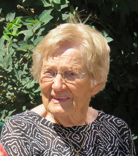 Obituary of Janet B. Staplefield