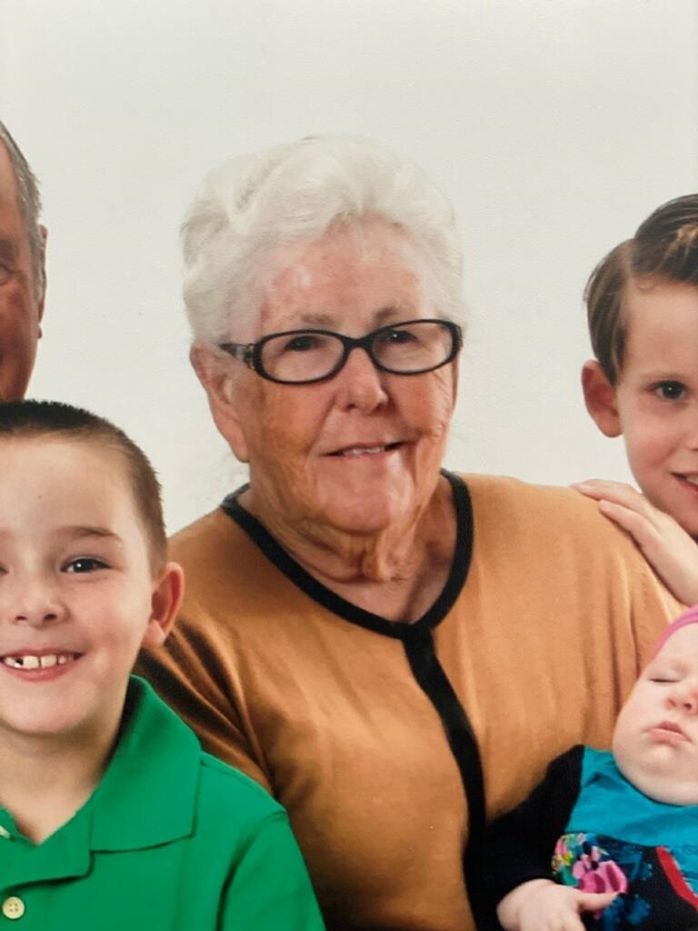 Obituary of Shirley Arnett