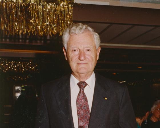 Obituary of Dr. Max Merle Mortland