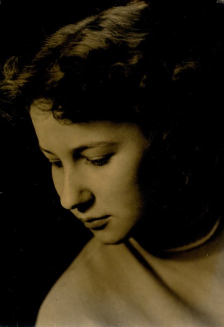 Obituary of Ingrid Bloeck Becker