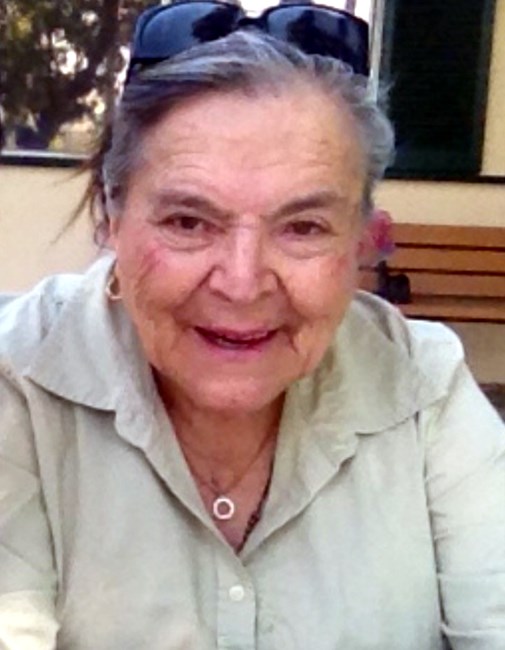 Obituary of Maria Amelia Reyes