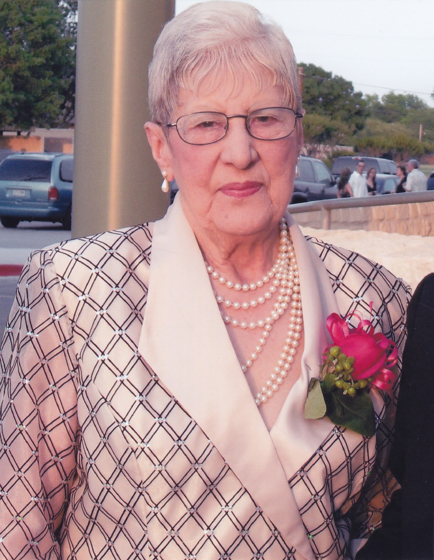 Obituary of Pauline Santos Galindo