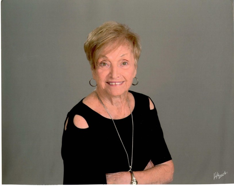 Obituary of Ruth Carroll