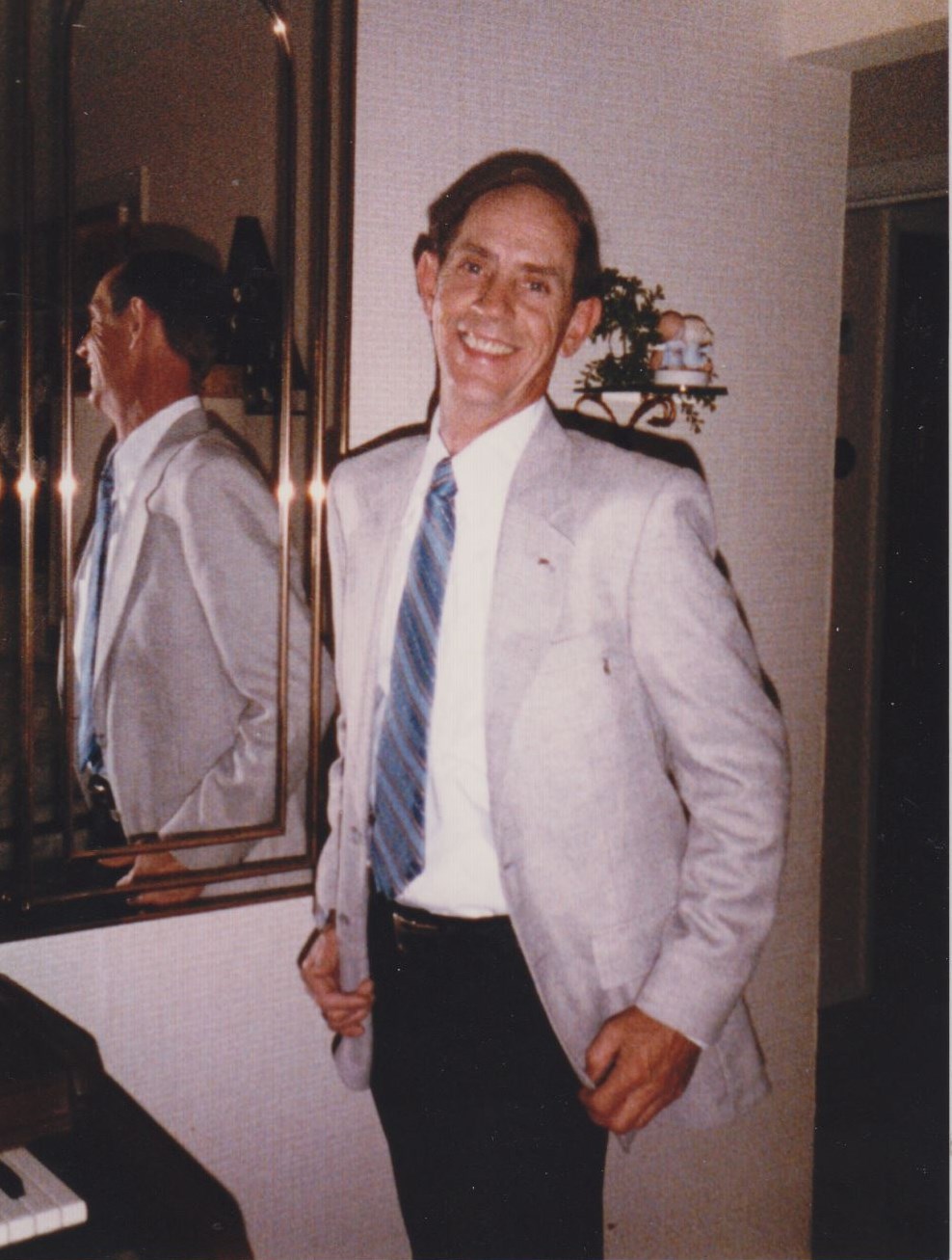 Avis de décès de Donald L. Reynolds