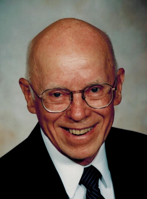 Obituary of Arthur G Moline