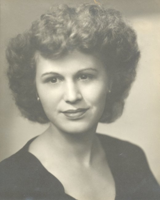 Obituary of Mary Ann Mouzakis Roberts