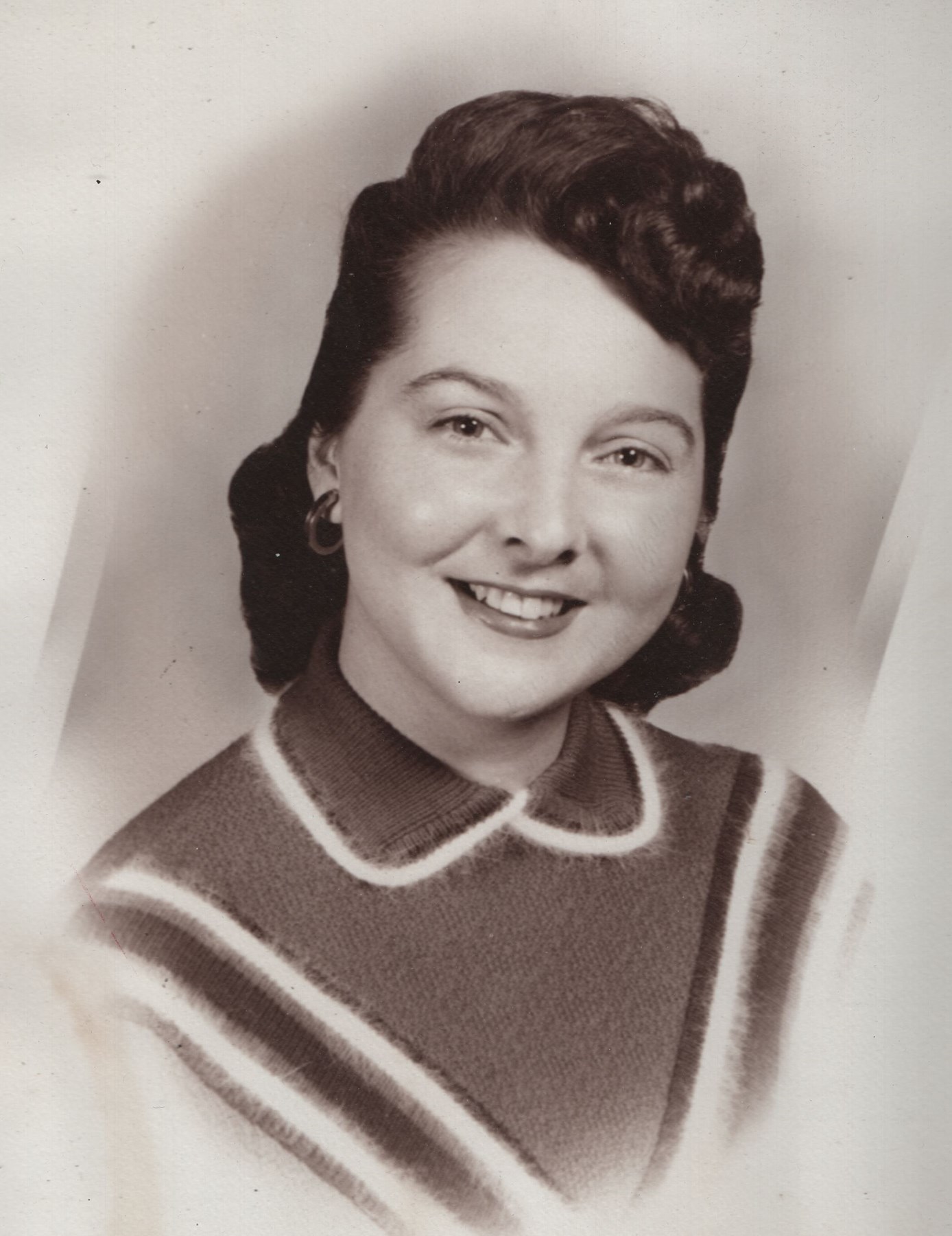 Obituario de Virginia McElroy Strader