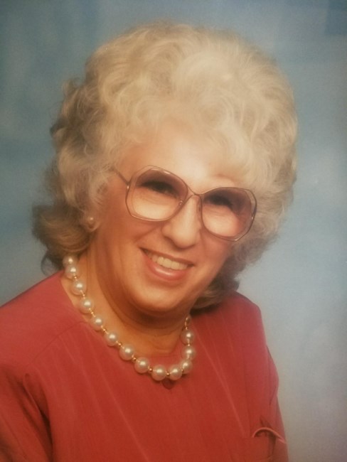 Obituary of Helen Joyce Helm