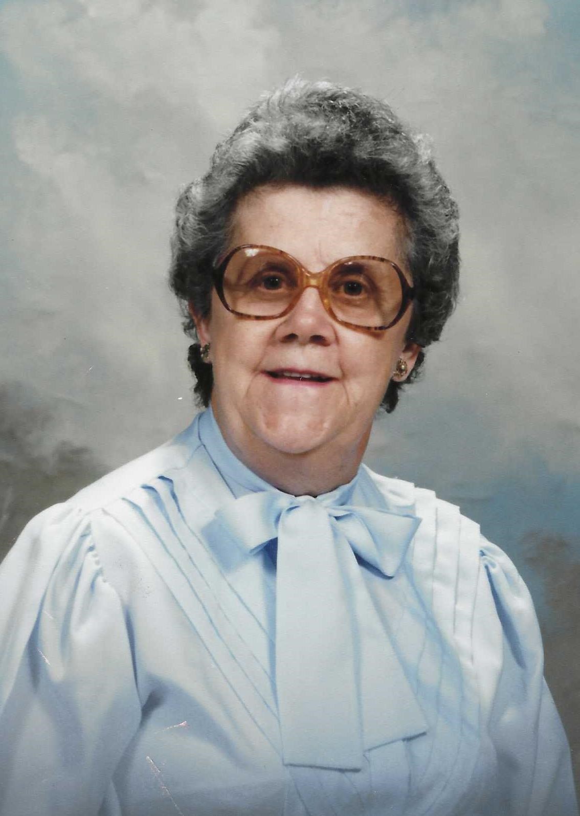 Obituario de Julia B. Cousins