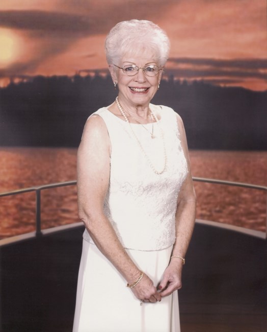 Obituary of Nadine Adele McLaren